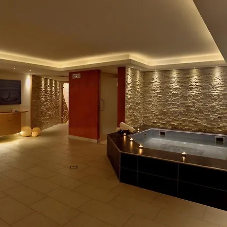 Hotel Dorfer Alpine&charming 4*