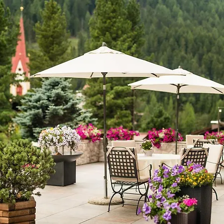 Hotel Dorfer Alpine&charming 4*