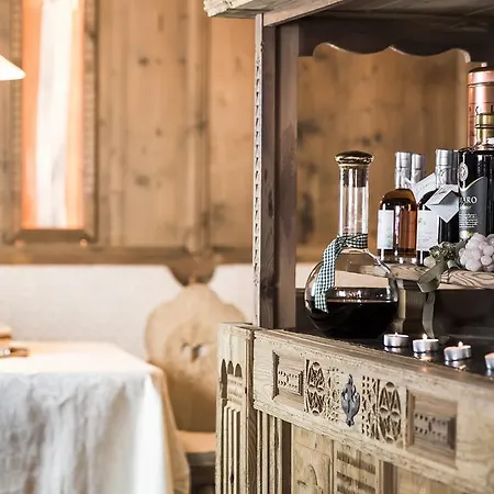 Dorfer Alpine&charming Hotel